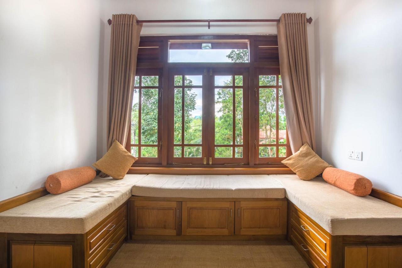 Villa Mount Melody Kandy Exteriör bild