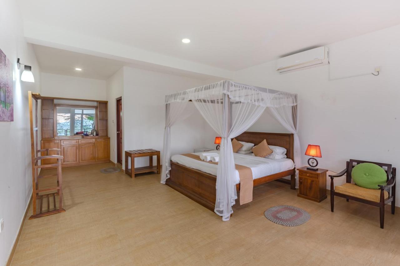 Villa Mount Melody Kandy Exteriör bild