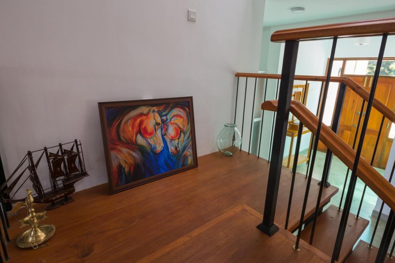Villa Mount Melody Kandy Exteriör bild