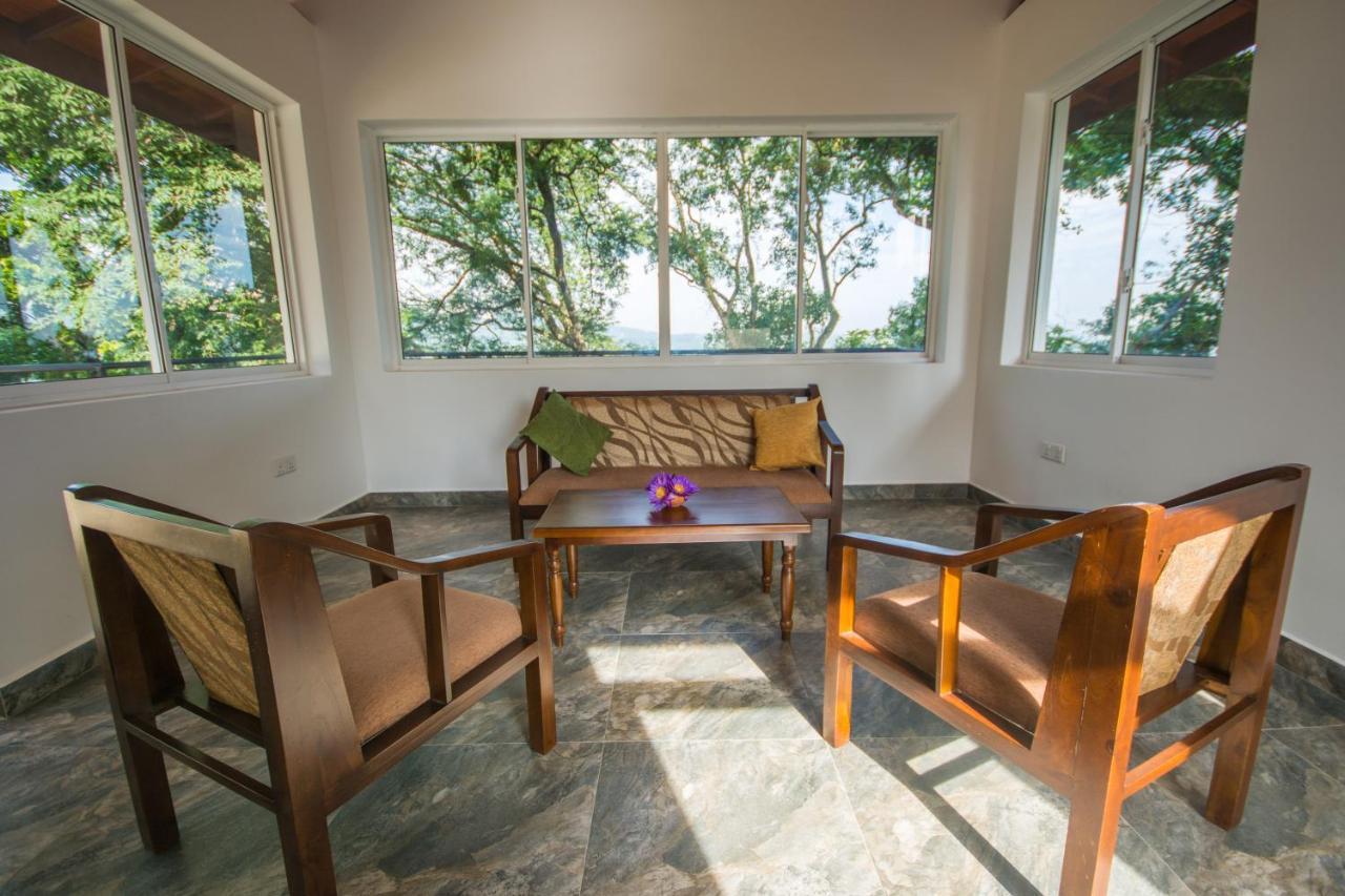 Villa Mount Melody Kandy Exteriör bild